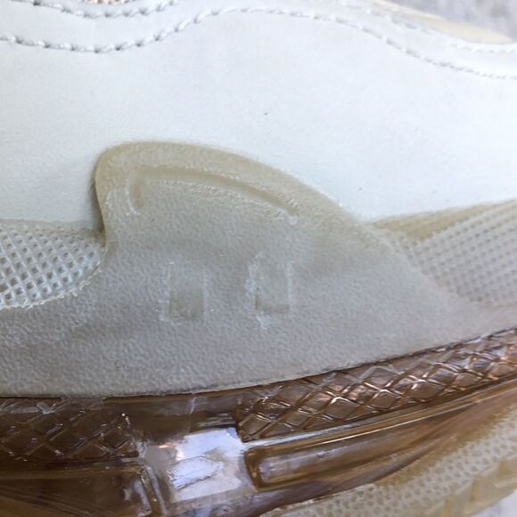 Balenciaga Triple S - Picture 10 of 10